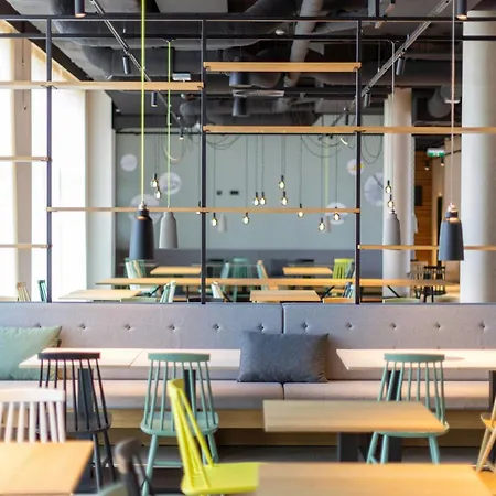 Hotel Leonardo Smart Hotel Vienna Airport 4*