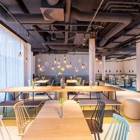Hotel Leonardo Smart Hotel Vienna Airport 4*