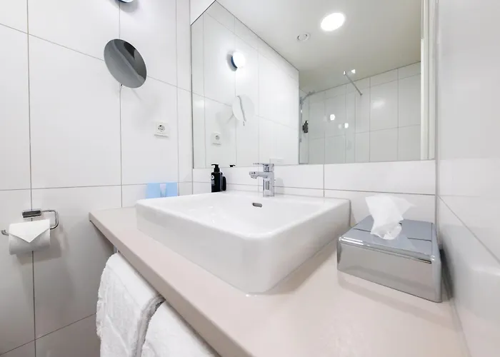 Vienna House Easy By Wyndham Vienna Airport *